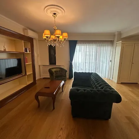 דירה Holidays Host